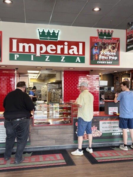 Image of Imperial Pizza Front Counter