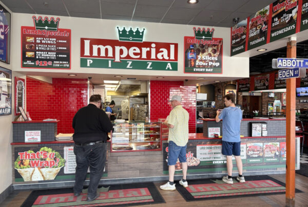 Image of Imperial Pizza Front Counter